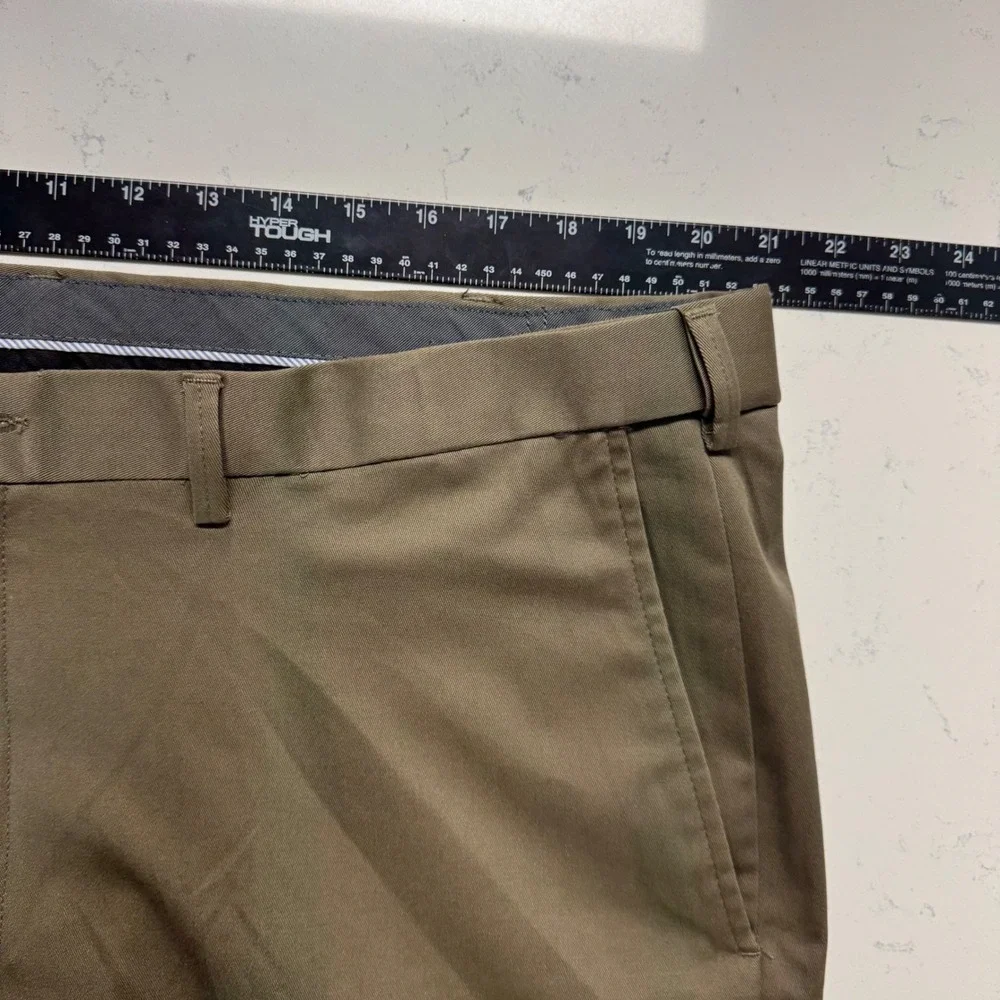 NWT Haggar Pants Mens 42x30 Brown Premium No Iron Classic Fit Stretch Flat Front